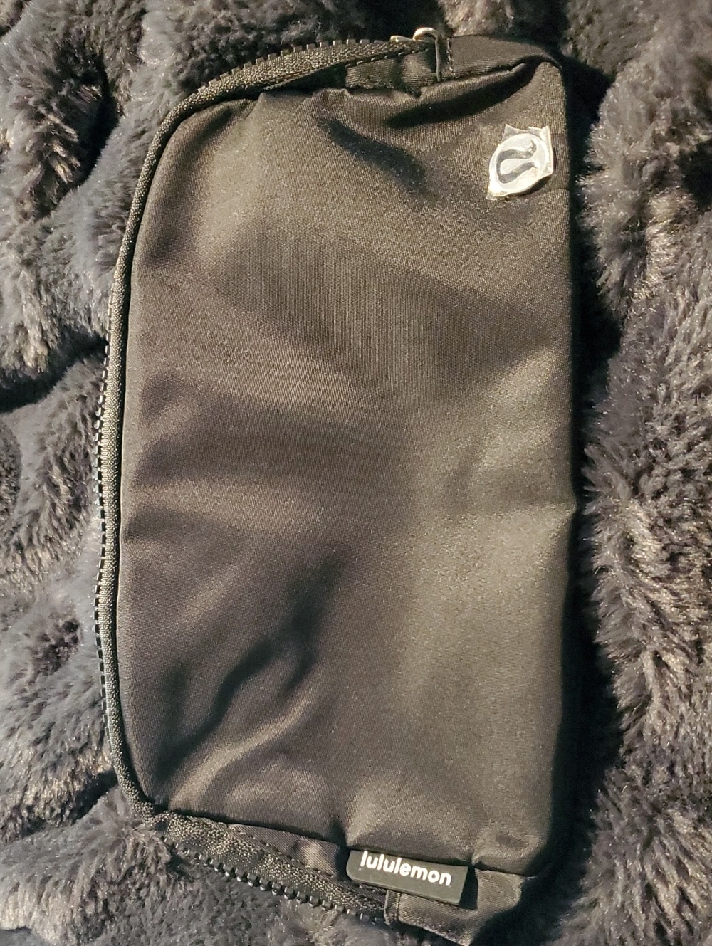 Lululemon Everywhere Belt Bag 1L in classic Black (BLK). Brand new with original